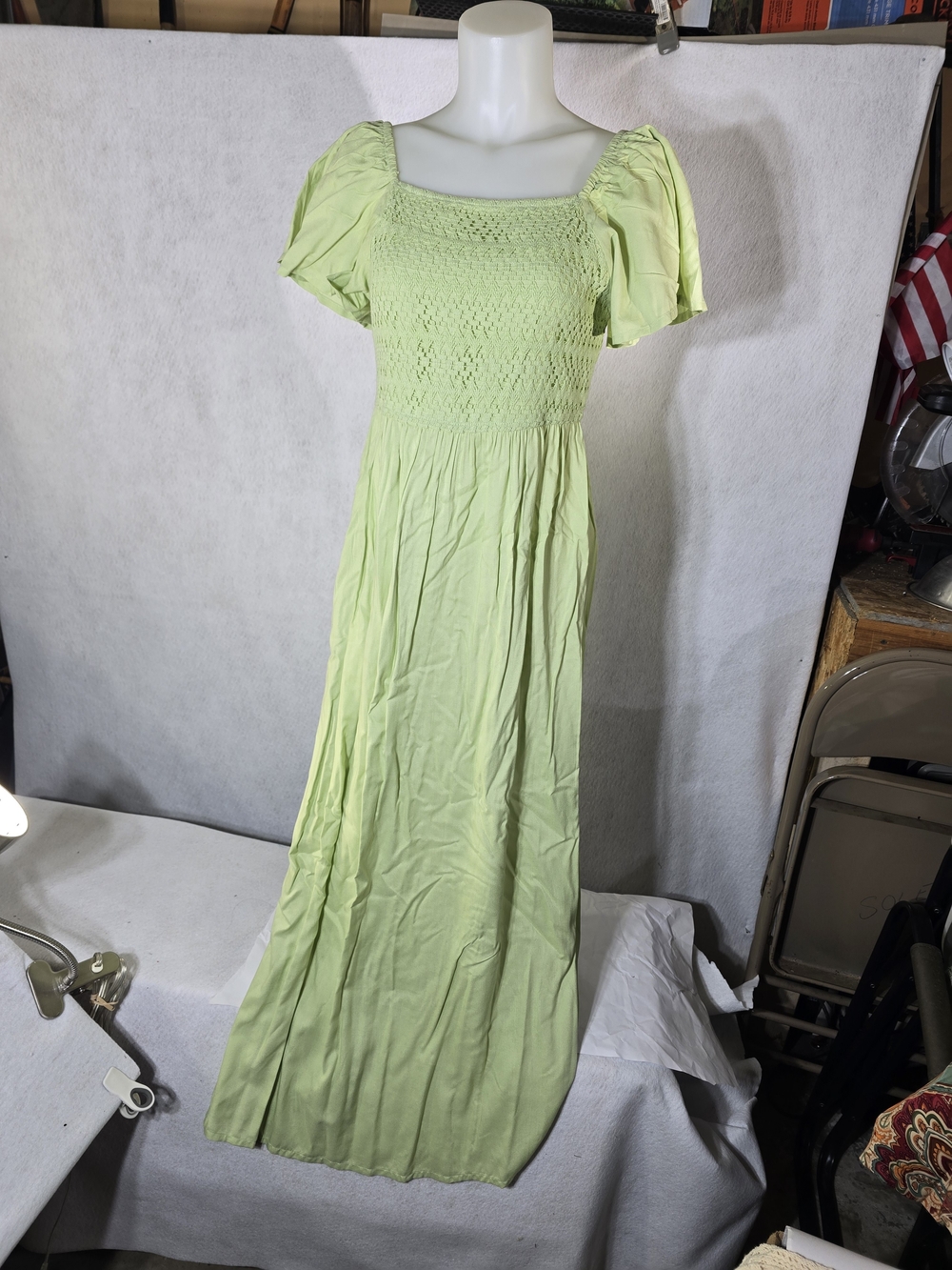 Smocked Square-Neck Maxi Dress in Light Green Size M, By Just The Girl